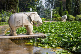 UDAIPUR GUIA DE VIAJE Saheliyon Ki Bari