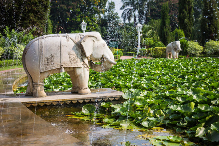 UDAIPUR GUIA DE VIAJE Saheliyon Ki Bari