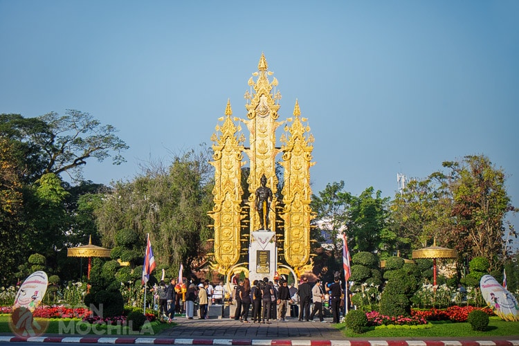 KING MENG RAI MONUMENT