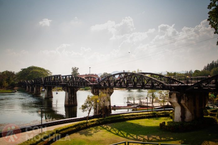 Puente sobre el río Kwai