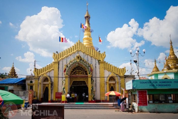 Entrada a la Botataung paya