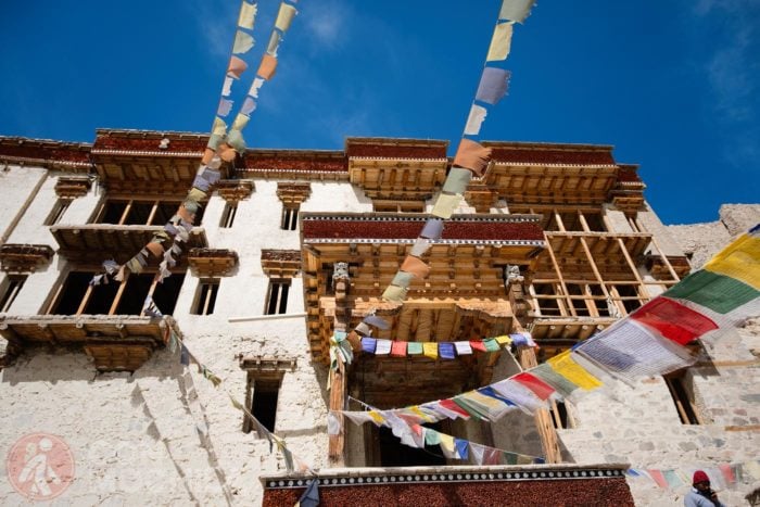 Fachada del palacio Shey y sus balcones