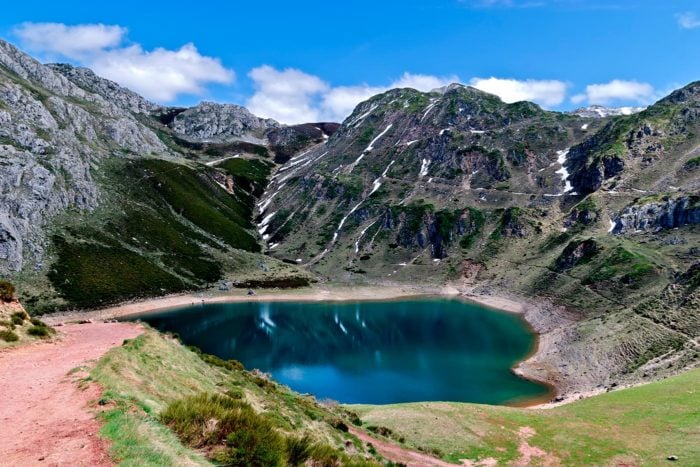Lago en el Parque Natural de Somiedo