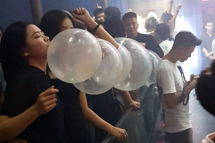 vietnam globos noche