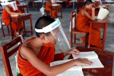 monjes Tailandia en Covid19