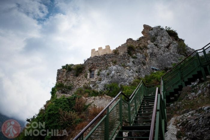 Entrada al castillo tras salir de la casa Orduña
