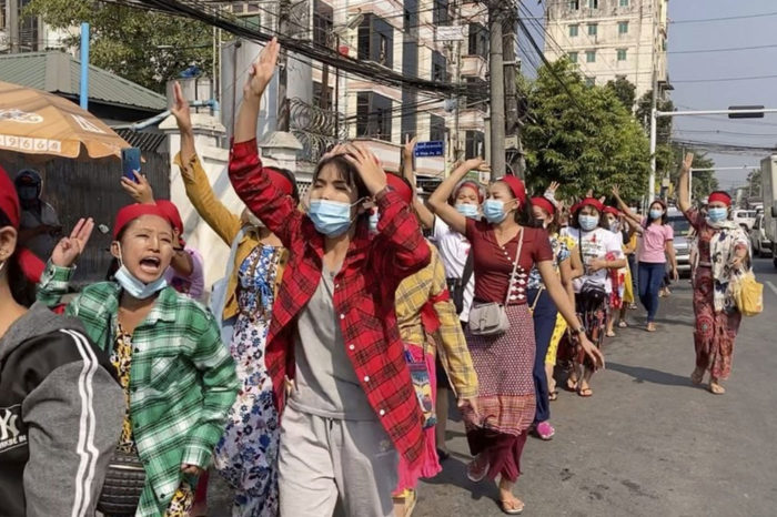 Protestas en Myanmar tras el golpe de Estado de este 1 de febrero.