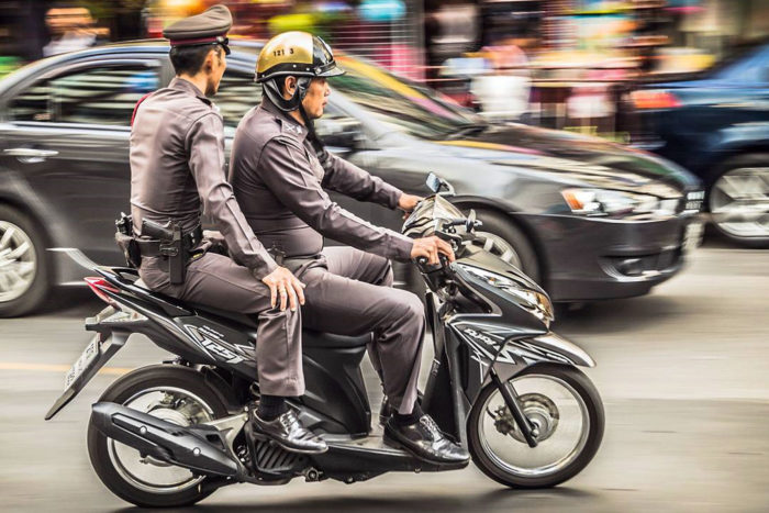 polis tailandia moto