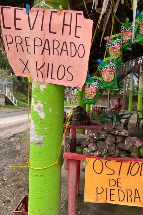 Venta de marisco en la carretera