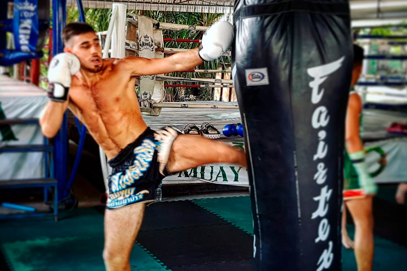 Larga vida al Muay Thai tailandés del siglo XXI