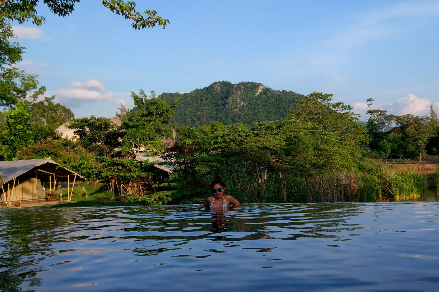 The surroundings of Khao Yai have swimming pools in exceptional natural environments.