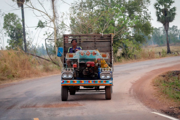 tractor Isaan