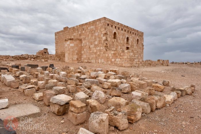 Otra vista desde otro ángulo de este castillo del desierto