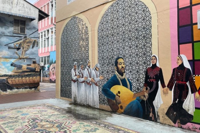 Imágenes costumbristas del arte callejero de la capital de Kelantán