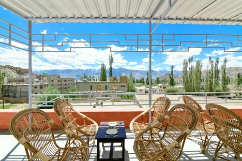 Raybo Hostel