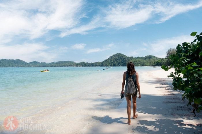 La playa de Ao Kao Kwai en Koh Phayam