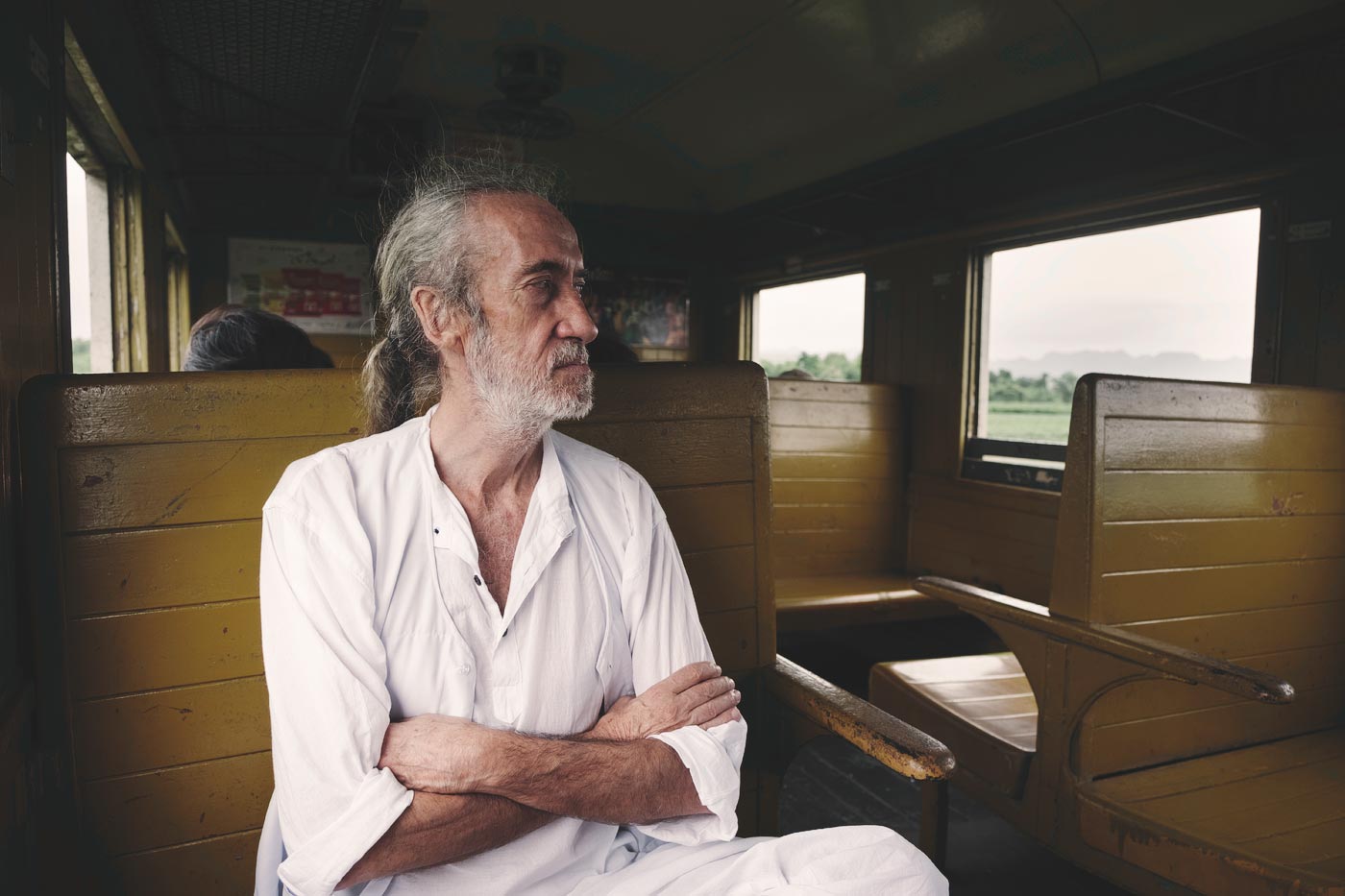 La crónica cósmica. Un vetusto tren con asientos de madera