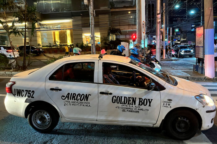 taxi blanco manila