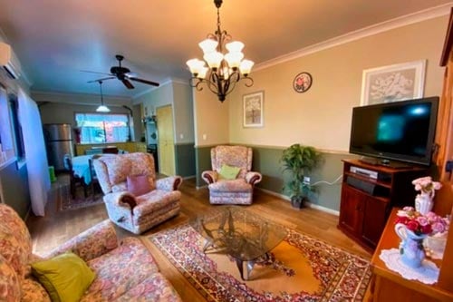 GOLDEN LACE B&B