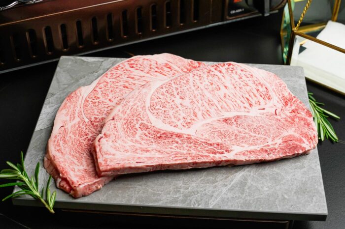 Corte de filete de wagyu (ternera japonesa), de alto contenido graso