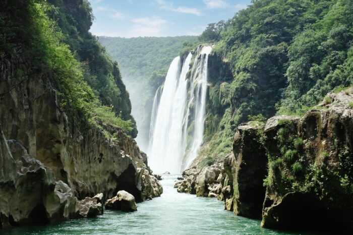 Al lado del desierto pero en plena Sierra Madre no espera la Huasteca Potosina, con sus grutas, pozas y cascadas en medio de la jungla