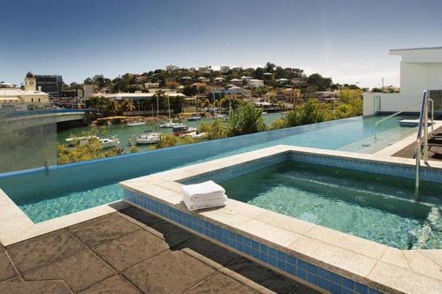 Oaks Townsville Gateway Suites