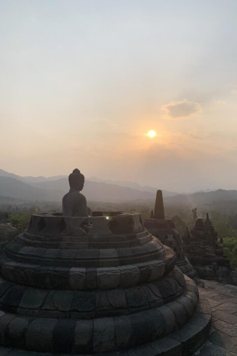 La puesta de sol desde la cumbre es francamente hermosa