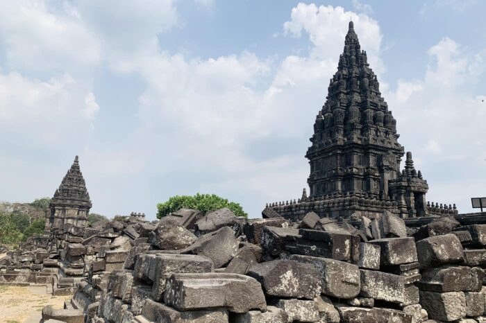 Buena parte de los más de 100 templos y templetes siguen en ruinas