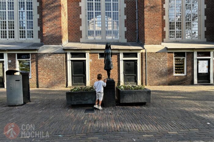 Monumento de Ana Frank