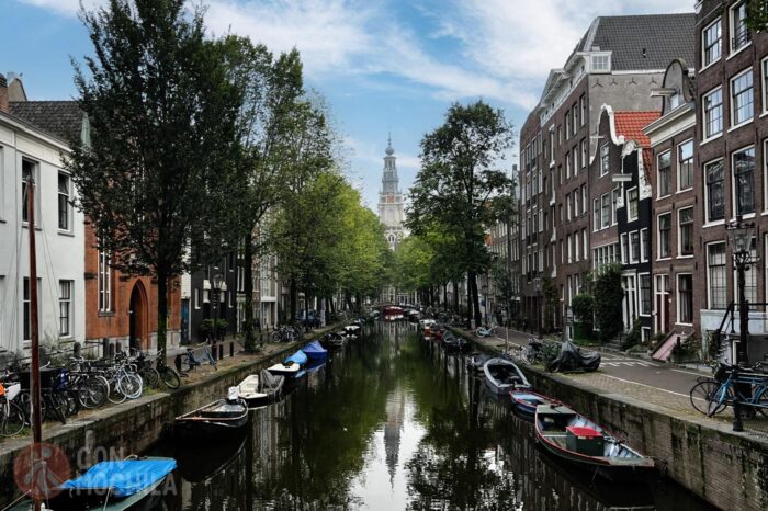 Canales del centro de Amsterdam