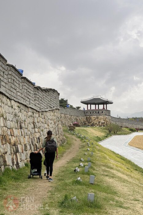 Muralla de la fortaleza Hwaseong, en Suwon
