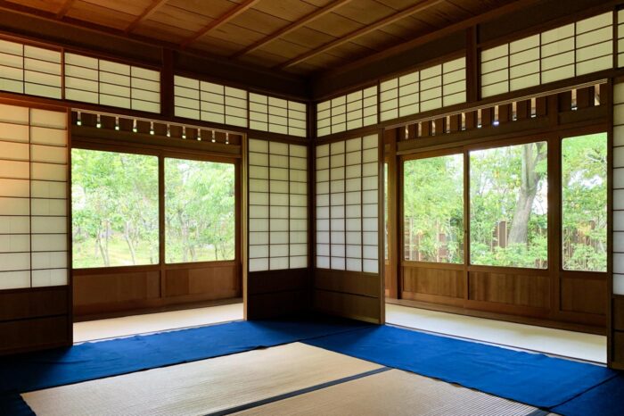 Interior de una casa de té (chashitsu) típica