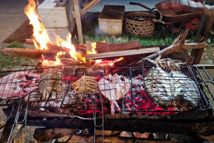 Pescado a la brasa en Lombok