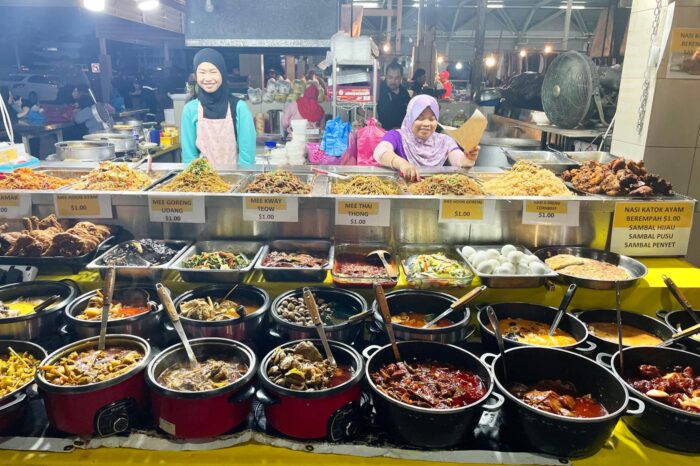 Mercado nocturno en Bandar Seri Begawan, la capital de Brunéi.