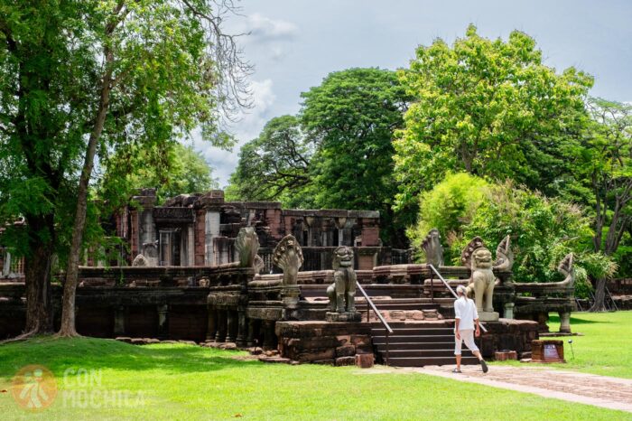 Acércate a recorrer las ruinas