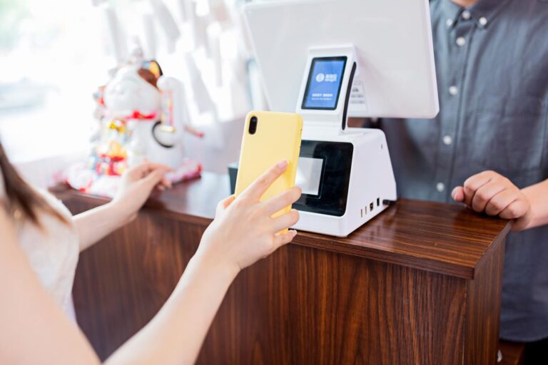 En China el 95% de los pagos en tiendas y restaurantes se hacen on-line, mediante el teléfono móvil