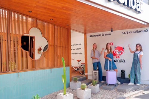 Redpanda Hostel & Cafe