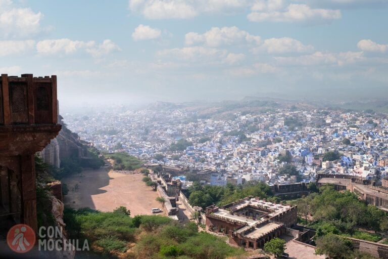 Se contempla la ciudad de Johpur desde la fortaleza