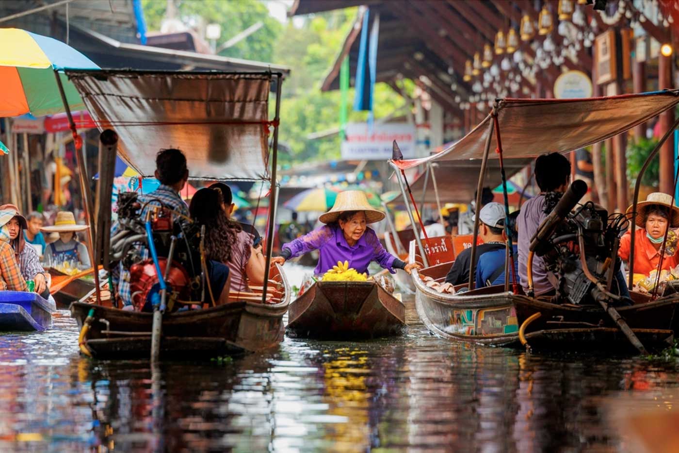 Damnoen Saduak, el turístico mercado flotante de Bangkok