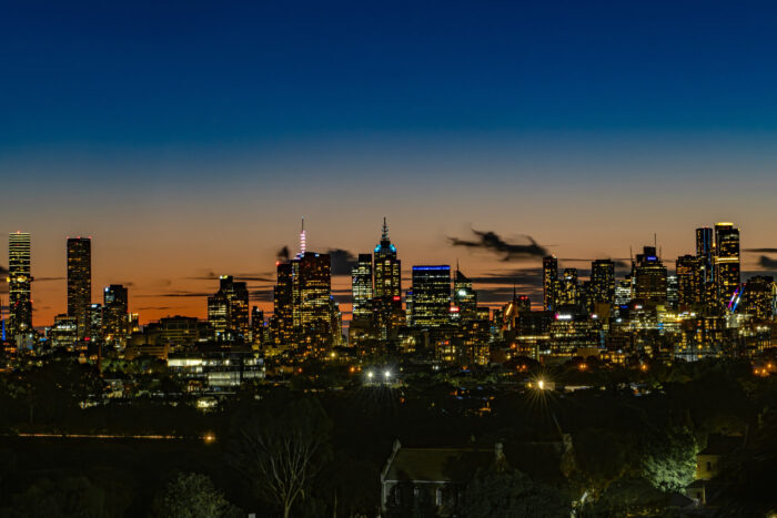 Edificios de la ciudad de Melbourne al atardecer