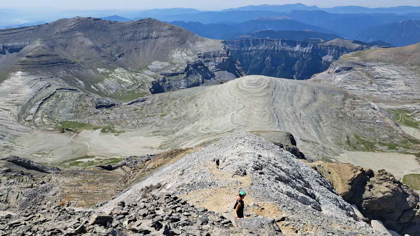 En la etapa 30, a bastante altura