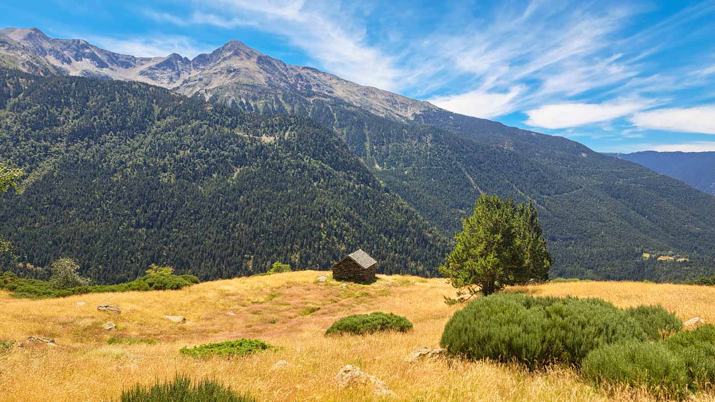 Cabaña en las montañas