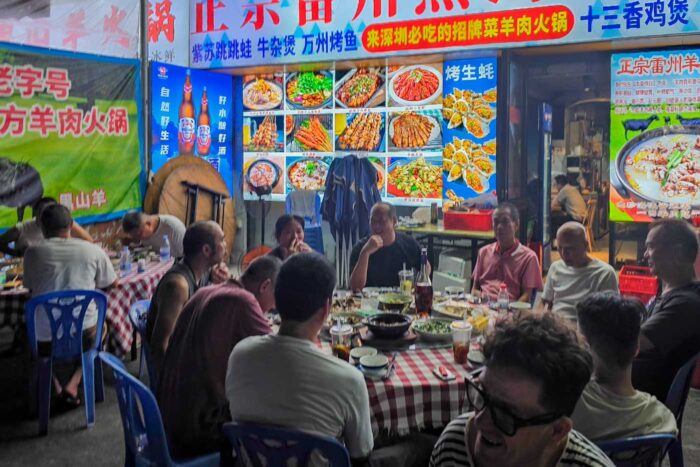 Shenzhen: la ciudad china del futuro que encandila a los influencers 3 Shenzhen taberna china